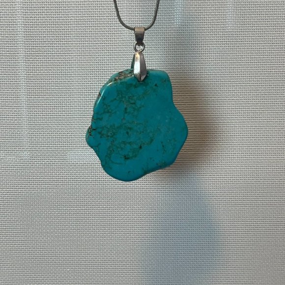Turquoise Stone necklace - Picture 2 of 5